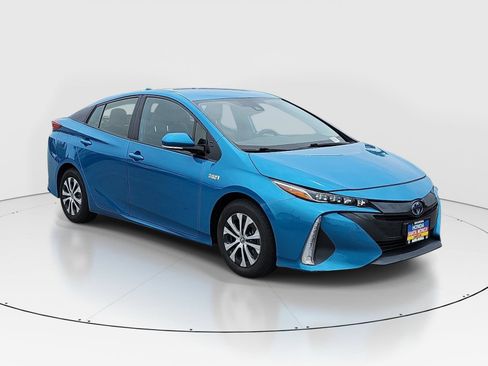 Used 2020 Toyota Prius Prime XLE FWD image 3