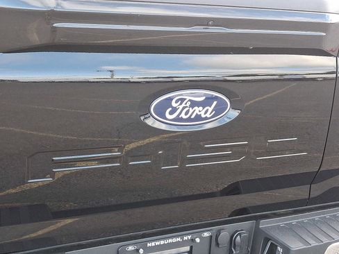 New 2025 Ford F150 Lariat w/ Equipment Group 502A High image 22