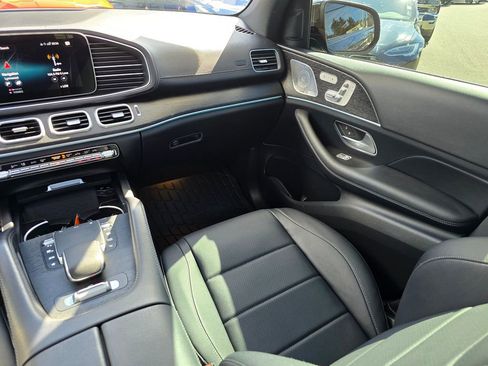 Used 2023 Mercedes-Benz GLS 450 4MATIC image 20
