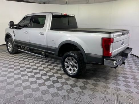 Used 2017 Ford F250 Lariat w/ Lariat Ultimate Package image 4