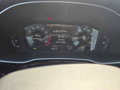 New 2025 Audi Q3 2.0T Premium image 27