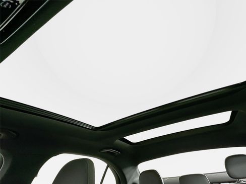 Certified 2025 Mercedes-Benz C 300 4MATIC Sedan image 27