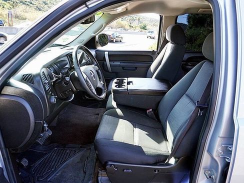 Used 2010 GMC Sierra 1500 SLE w/ Regional Value Package image 18