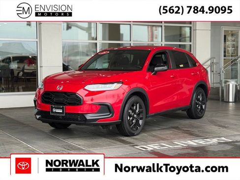 Used 2025 Honda HR-V Sport image 1