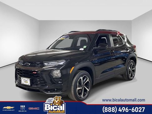 Used 2021 Chevrolet TrailBlazer RS w/ Technology Package AWD/4WD image 1