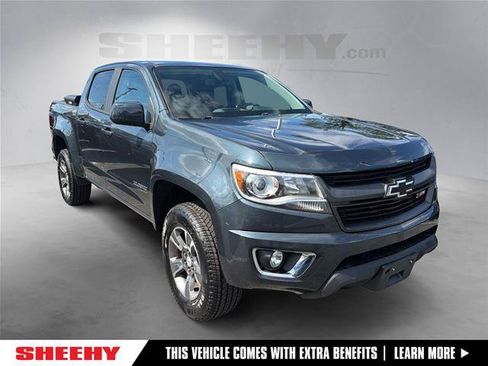 Used 2017 Chevrolet Colorado Z71 AWD/4WD image 1