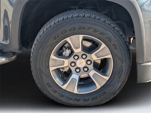 Used 2015 Chevrolet Colorado Z71 image 10