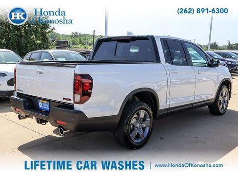 Certified 2025 Honda Ridgeline TrailSport image 5