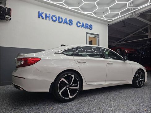Used 2021 Honda Accord Sport image 6