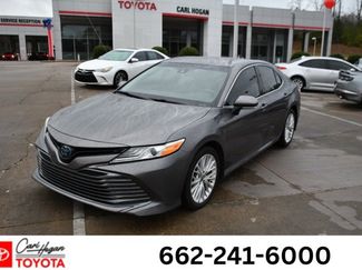Used 2020 Toyota Camry XLE video 1