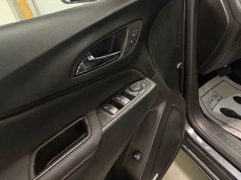 Certified 2022 Chevrolet Equinox RS w/ RS Leather Package image 10