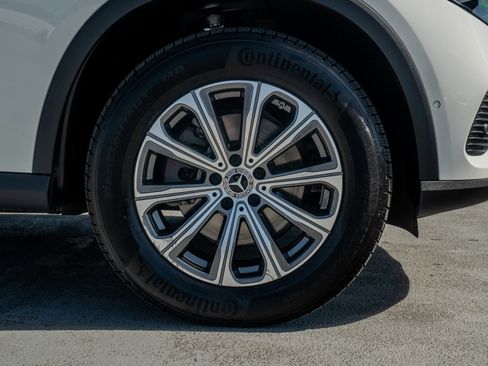 Used 2023 Mercedes-Benz GLC 300 4MATIC image 12