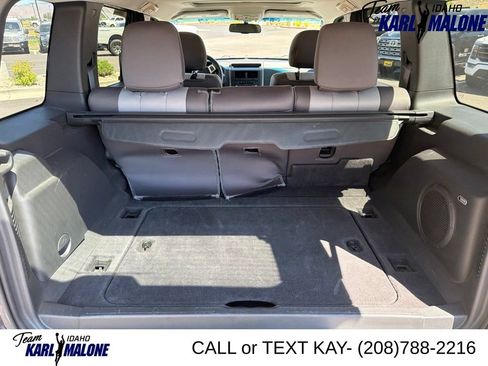 Used 2010 Jeep Liberty Renegade w/ Premium Group AWD/4WD image 7