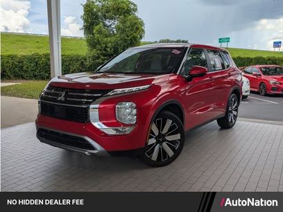 Used 2025 Mitsubishi Outlander SE