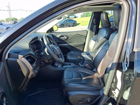 Used 2022 Jeep Cherokee Limited w/ Elite Package AWD/4WD image 10