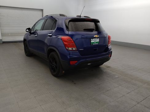 Used 2017 Chevrolet Trax LT w/ Driver Confidence Package FWD image 5