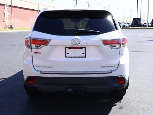 Used 2016 Toyota Highlander Limited w/ Driver Technology Package image 30