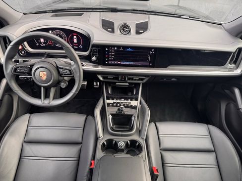 Certified 2026 Porsche Cayenne S image 26