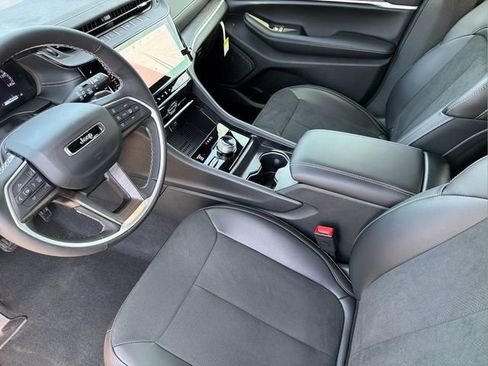 New 2026 Jeep Grand Cherokee L 4WD image 40