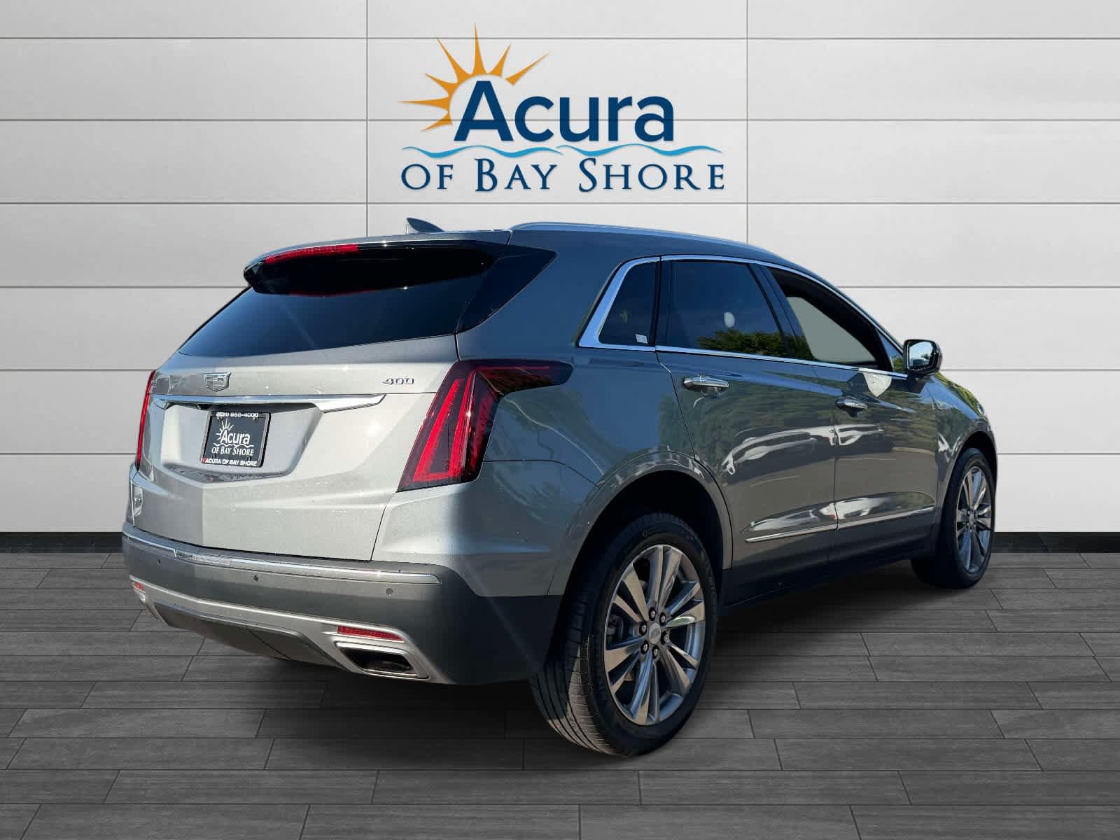 Used 2024 Cadillac XT5 Premium Luxury w/ LPO, Floor Liner Package AWD/4WD image 6