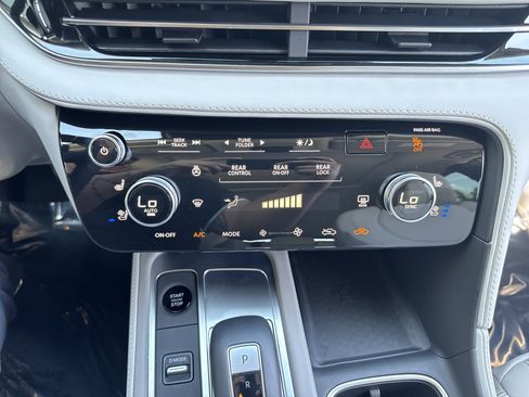 Used 2026 INFINITI QX60 Luxe w/ Cargo Package FWD image 29