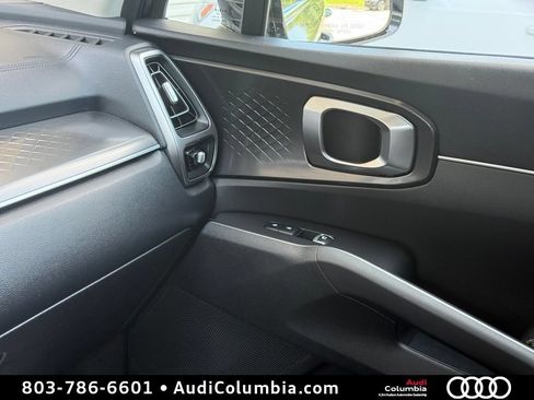 Used 2022 Kia Sorento LX FWD image 32
