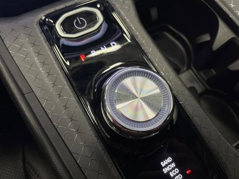 Used 2024 Jeep Wagoneer Launch Edition image 22