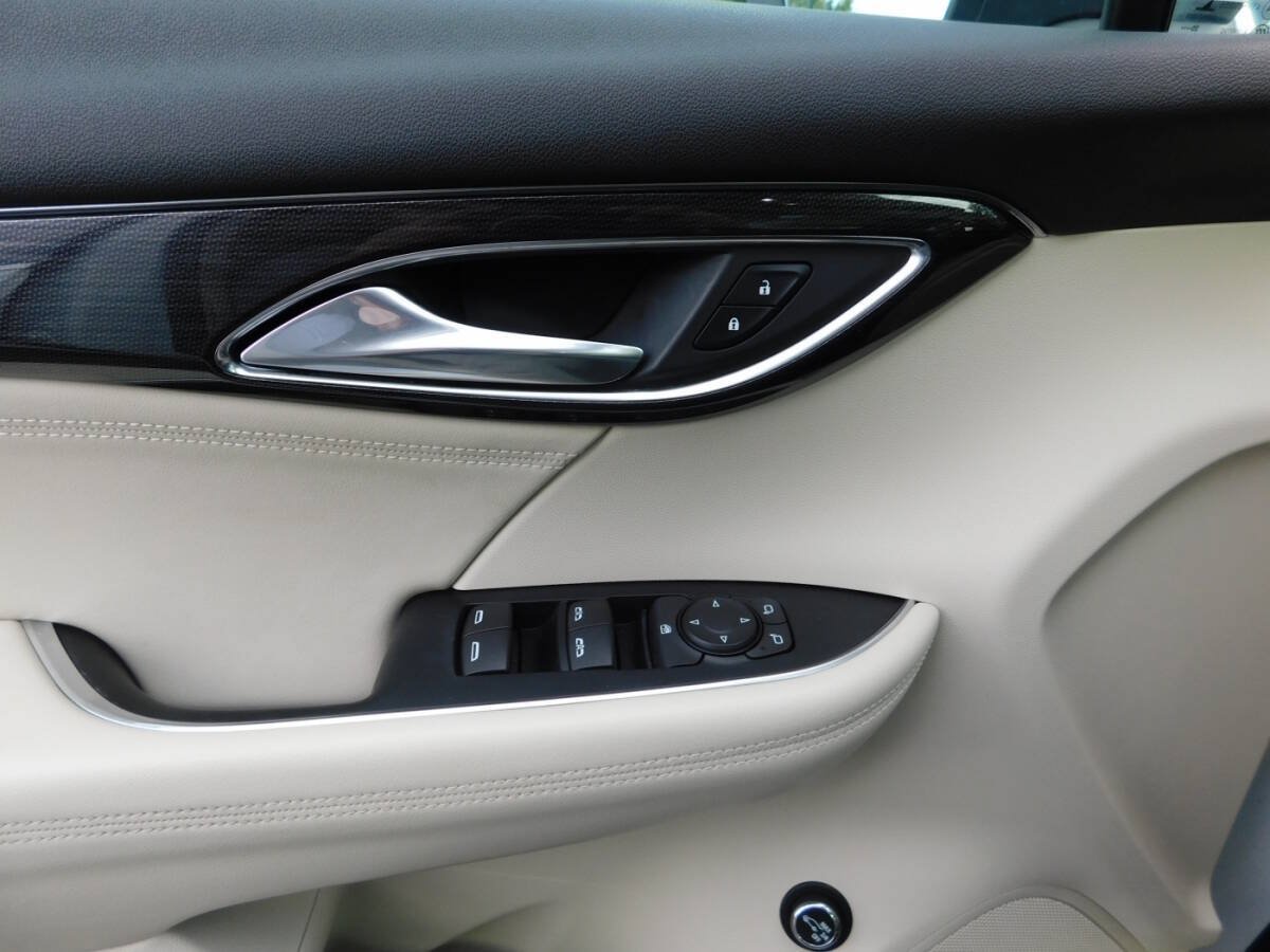 Used 2021 Buick Envision Preferred AWD/4WD image 19