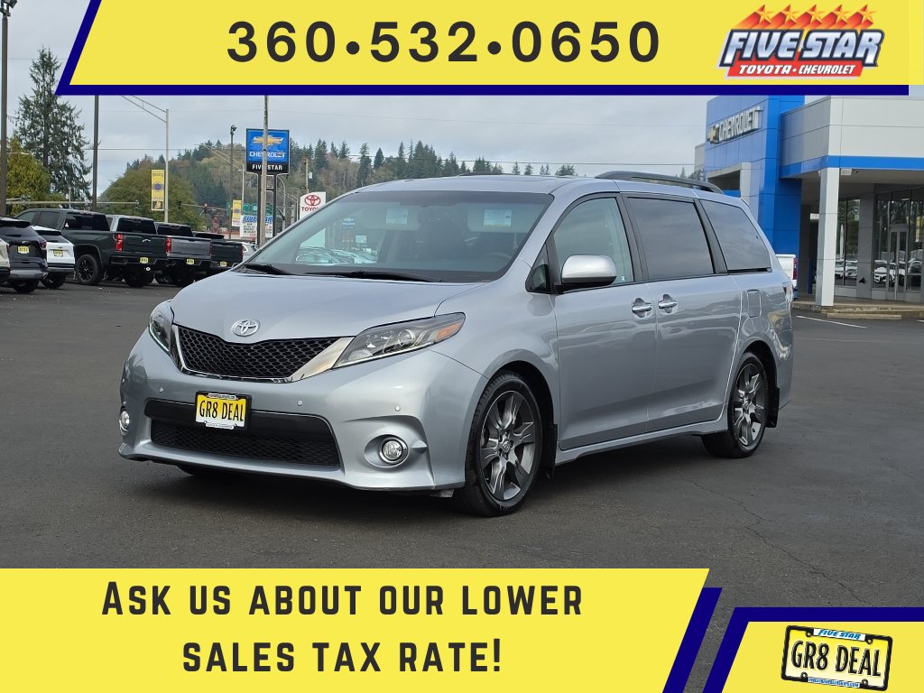 Used 2015 Toyota Sienna SE FWD image 1