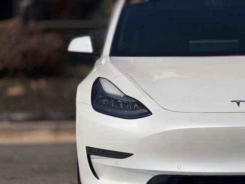 Used 2022 Tesla Model 3 Long Range image 4