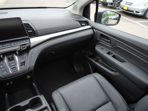 Used 2025 Honda Odyssey EX-L image 11