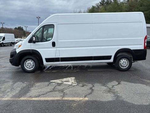 Used 2023 RAM ProMaster 2500 FWD image 4