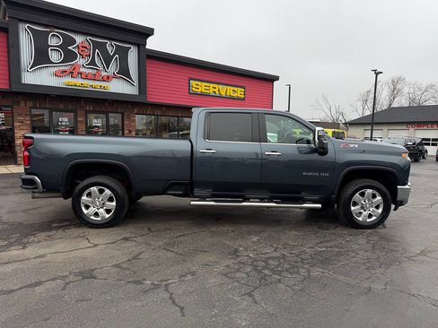 Used 2020 Chevrolet Silverado 2500 LTZ w/ LTZ Premium Package image 9