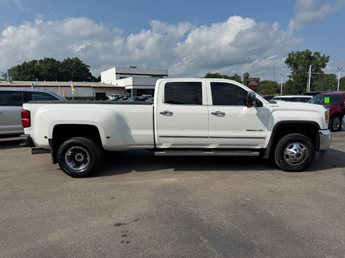 Used 2015 GMC Sierra 3500 SLT AWD/4WD image 6