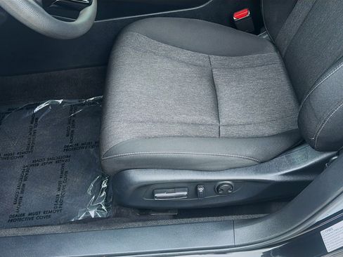 Certified 2024 Honda Accord EX image 17
