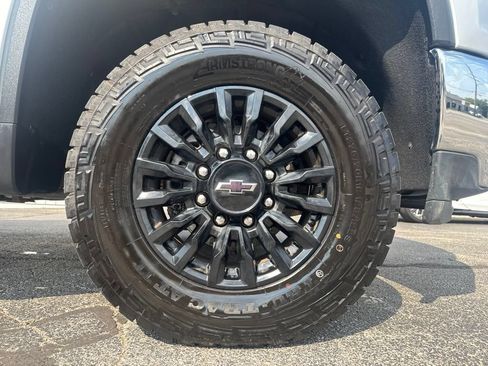 Used 2023 Chevrolet Silverado 3500 LTZ w/ LTZ Plus Package AWD/4WD image 9