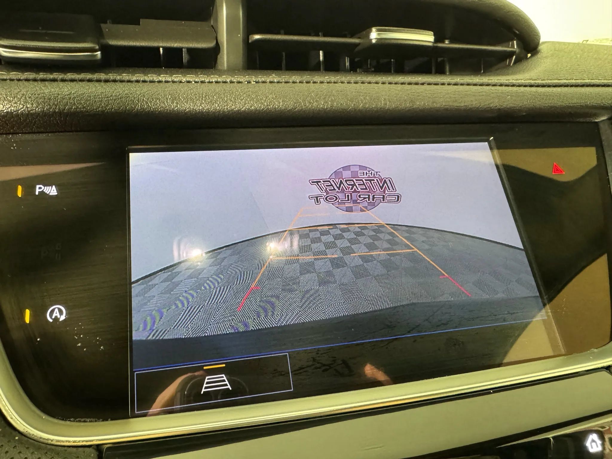 Used 2025 Cadillac XT5 Luxury w/ LPO, Floor Liner Package AWD/4WD image 18
