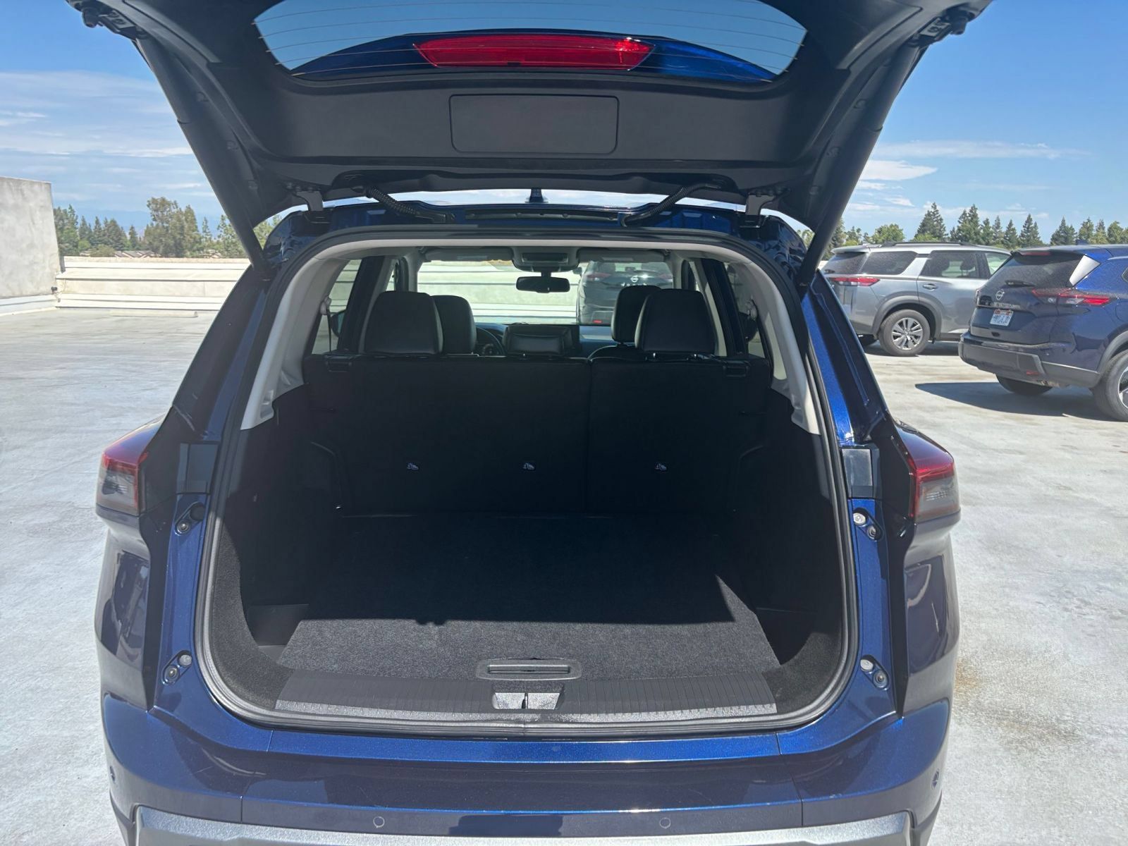 Used 2026 Nissan Rogue SL FWD image 33