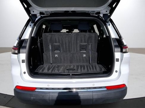 Certified 2022 Jeep Grand Cherokee L Limited image 27