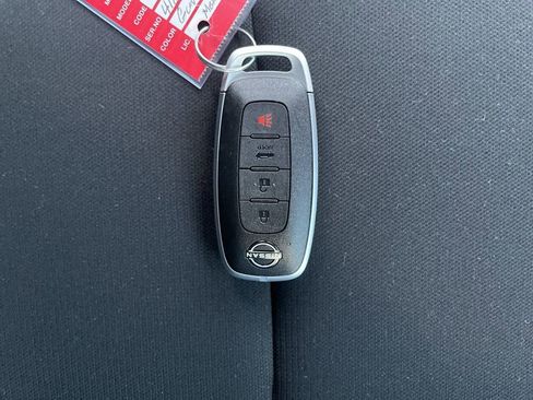 New 2025 Nissan Sentra S image 38