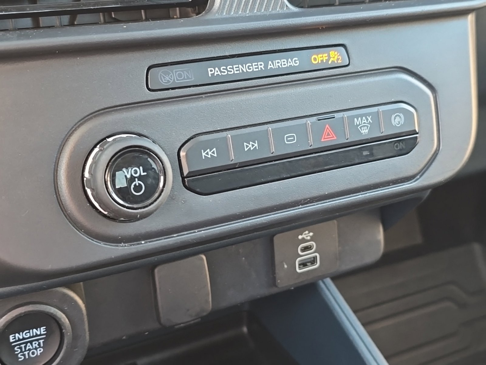 Used 2025 Ford Maverick Lobo AWD/4WD image 37