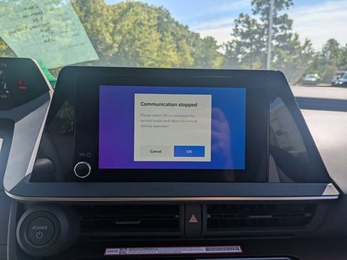 New 2027 Toyota Prius Plug-In Hybrid FWD image 28