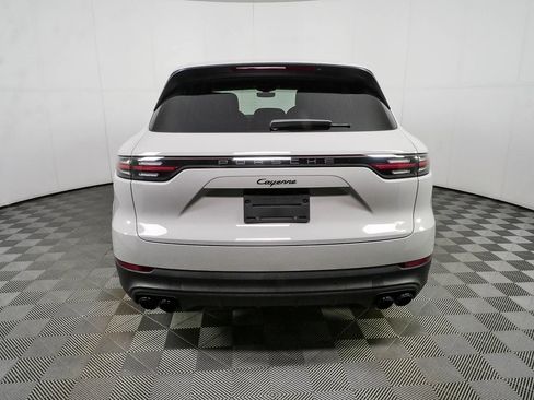 Certified 2022 Porsche Cayenne AWD/4WD image 31