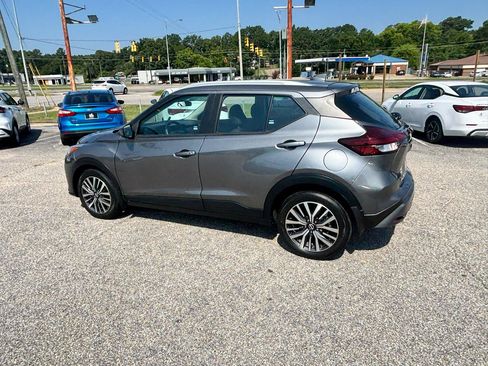 Used 2023 Nissan Kicks SV FWD image 19