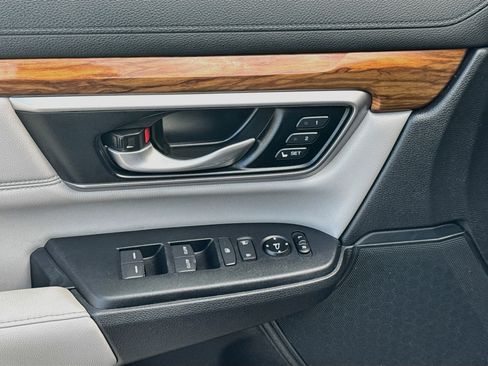 Certified 2022 Honda CR-V Touring image 17