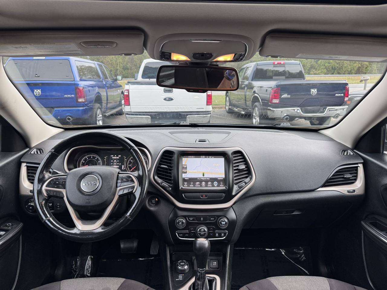 Used 2014 Jeep Cherokee Latitude w/ Comfort/Convenience Group AWD/4WD image 18
