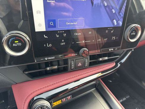 Certified 2025 Lexus NX 250 FWD w/ Towing Package (2000 Lbs) image 19