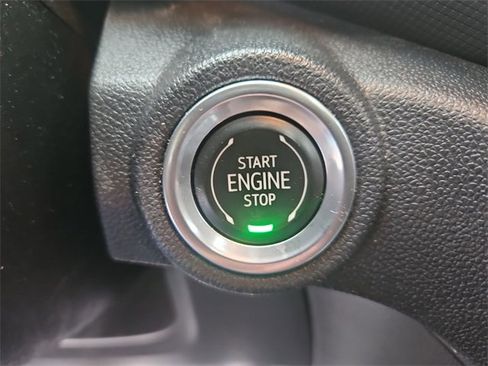 Used 2021 Chevrolet TrailBlazer RS w/ Sun and Liftgate Package image 17