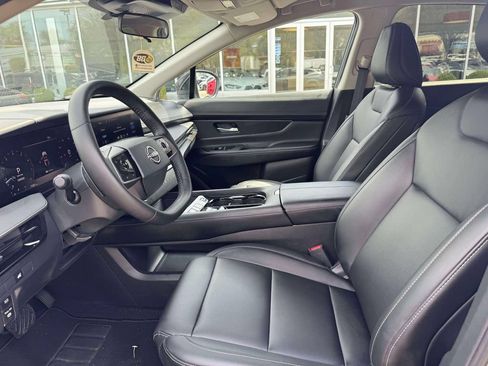 Certified 2025 Nissan Murano SV AWD/4WD image 14