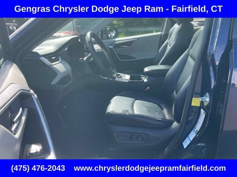 Used 2021 Toyota RAV4 XLE w/ Convenience Package AWD/4WD image 44